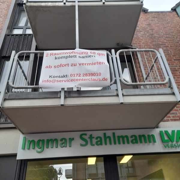 **frisch renovierte 2 Raum Wohnung mit Balkon**